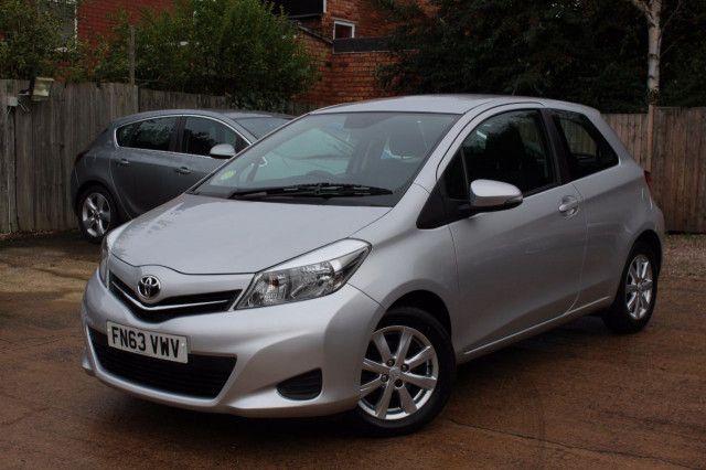 Click Here To Enlarge This Photo Of TOYOTA YARIS 1.33 VVT-i TR